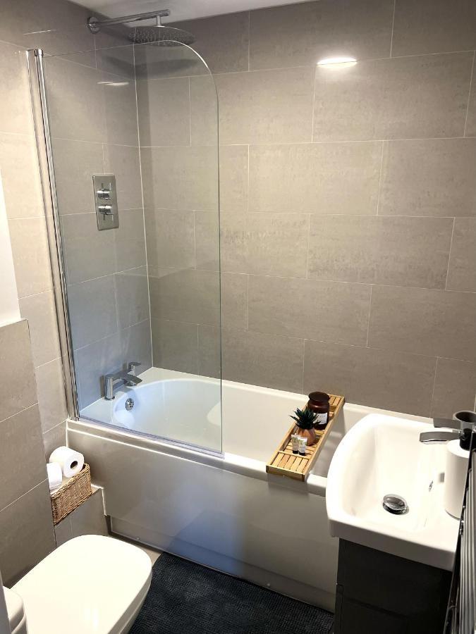 Franklin Suite - Reading City Centre - Free Parking - Close To Station Exterior photo